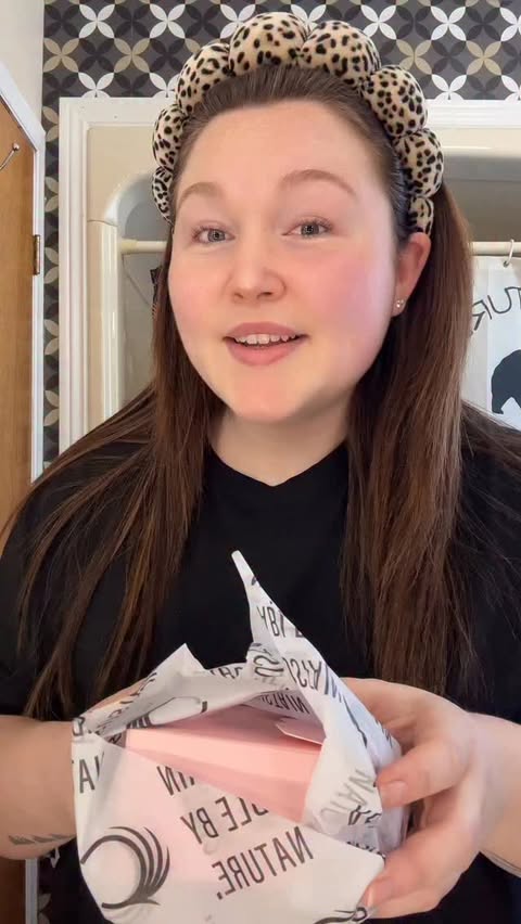 Instagram post by @kelmcdonald for Cheekbone Beauty. Caption reads: @arianajoychristie and @cheekbonebeauty created a....