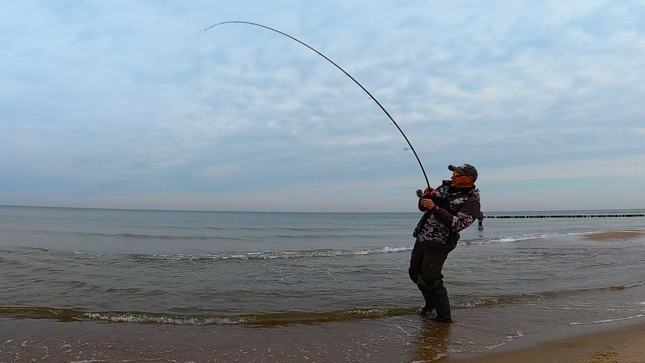 YouTube post by @primanki for fas.st. Caption reads: Massive catches on the Baltic beach!!! 4 TROUT!!!.