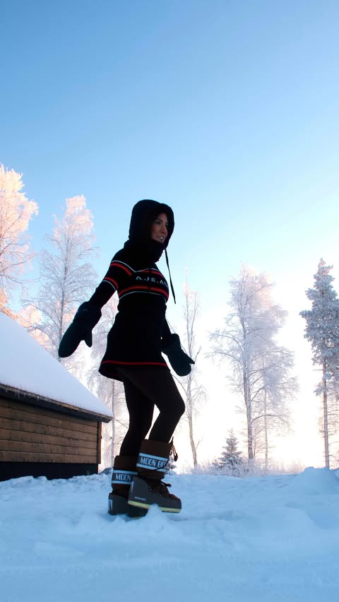 Instagram post by @rachelxwatts for Holafly. Caption reads: [...] bucket list? Stay connected abroad with....