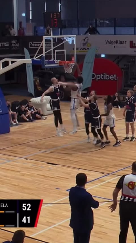 Instagram post by @basketee for Delfi Sport. Caption reads: @begreat.chief SLAMS the ball out of the building....