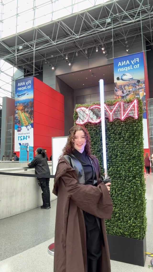 Instagram post by @the_phantom_meme_ace for ArtSabers. Caption reads: we are SOOO back @newyorkcomiccon 
.
.
@artsabers....