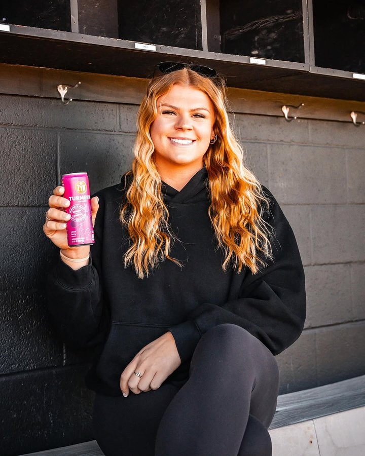 Instagram post by @lexikilfoyl for Drink ZYN. Caption reads: HEY Y’ALL! So excited to announce that I’ll be....