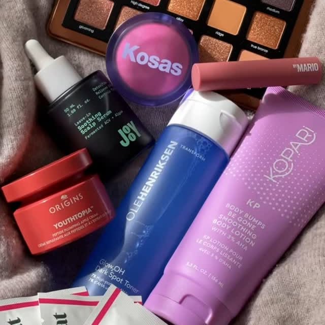 Instagram post by @pixelhearts for Kopari Beauty. Caption reads: May’s Icon Box from @ipsy is all about....