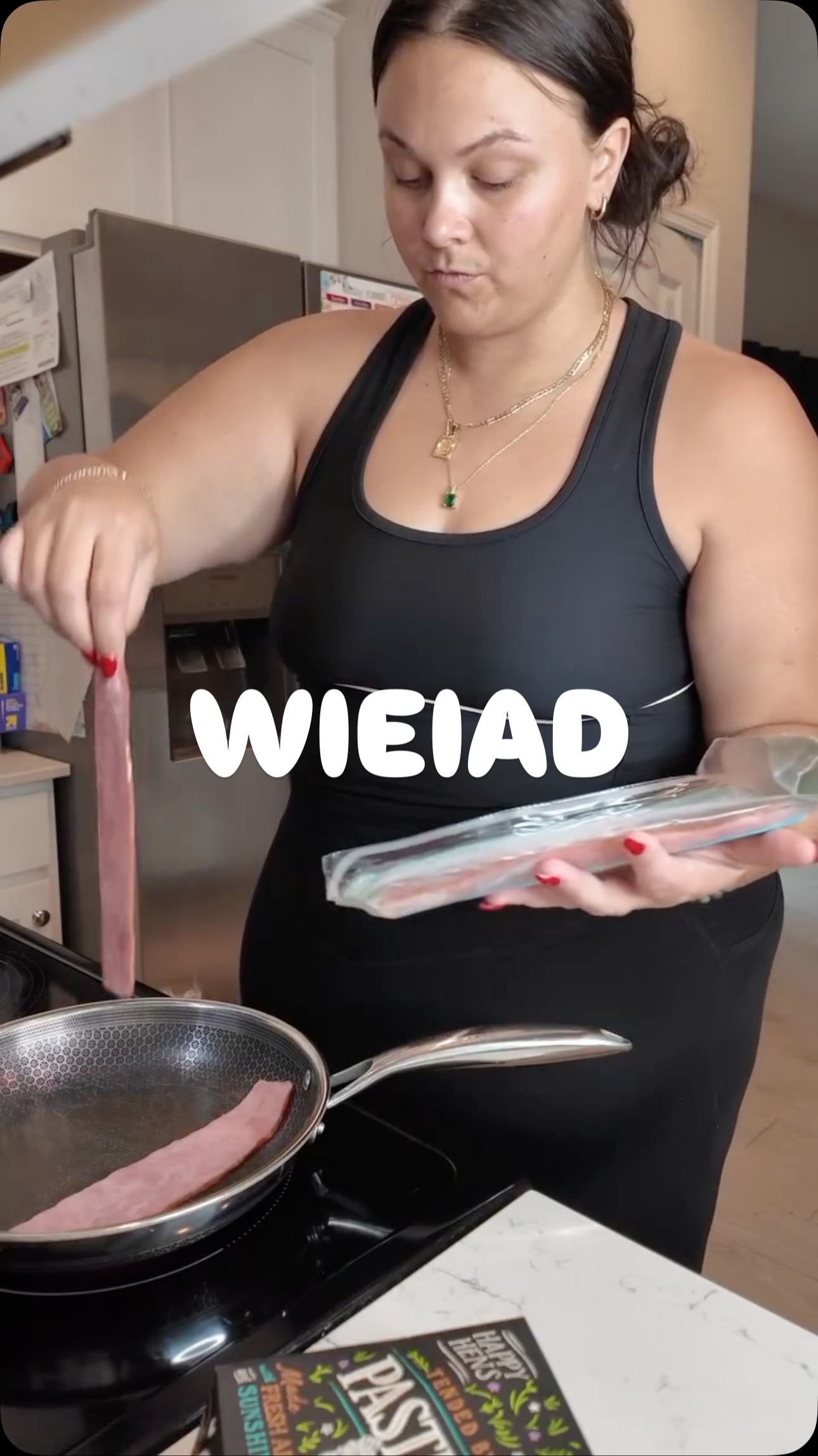 Instagram post by @shannon.nicolewilliams for Join Amble. Caption reads: What I eat in a day on my glp journey - 32 lbs....