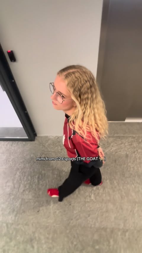 Instagram post by @mimimimichaela for Logitech G. Caption reads: [...] together we make great gear (6"4....