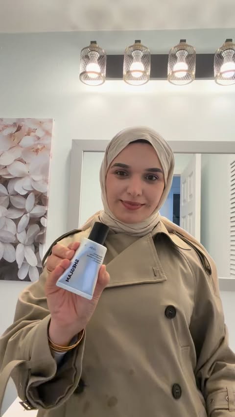 Instagram post by an influencer for SHEGLAM OFFICIAL. Caption reads: Can your primer pass the Blur Challenge? 👀✨....