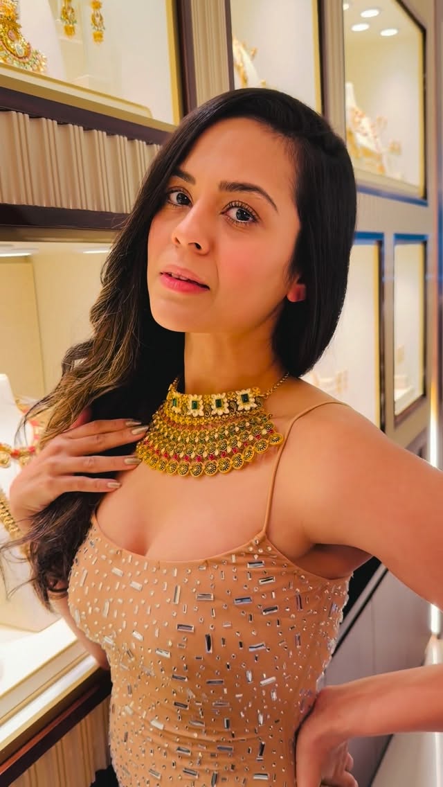 Instagram post by @sanaofficial for Joyalukkas. Caption reads: Every piece has a story and at Joyalukkas, 
I....