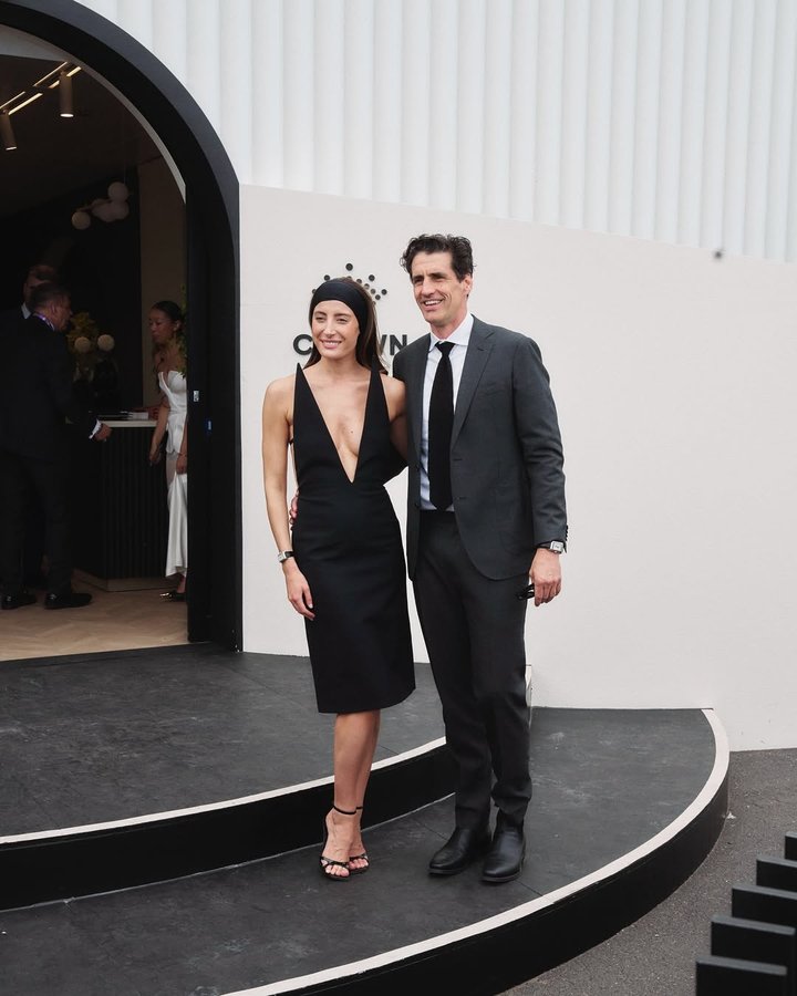 Instagram post by @rebeccalharding for Crown Melbourne. Caption reads: Derby Day fun with @crownmelbourne #Partnership.