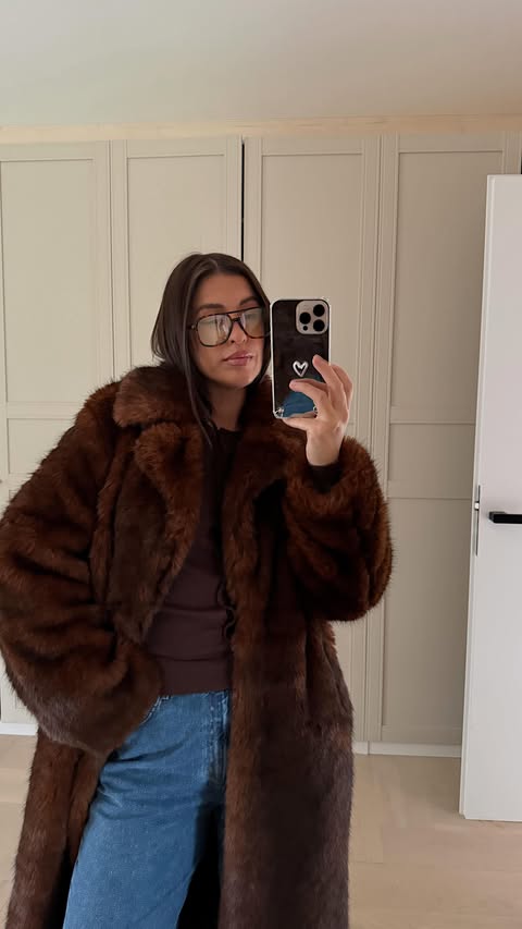 Instagram post by @kristinabutenass for reserved. Caption reads: Reserved winter favorites✨ @reserved [...].