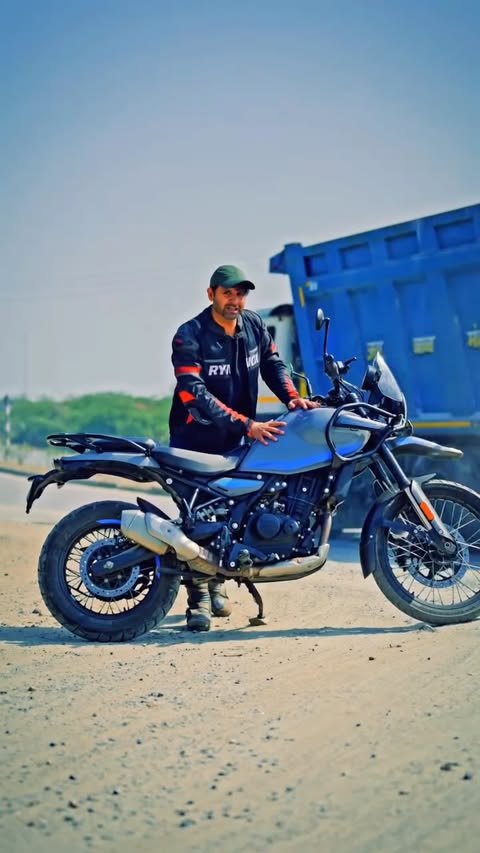 Instagram post by @dream_chhaser for Royal Enfield. Caption reads: [...] #Himalayan450 #BuiltByTheHimalayas....