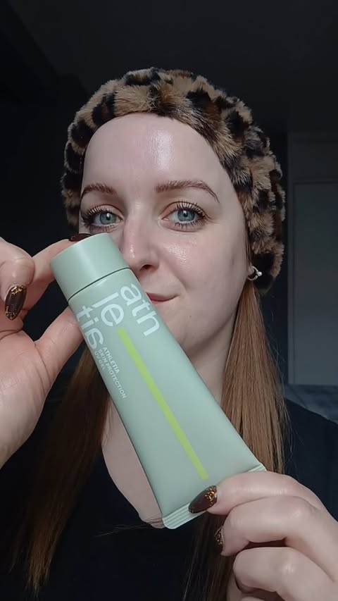 Instagram post by @monikaaaaa1995 for Athletia. Caption reads: [...] day? My current fave skin protection is....