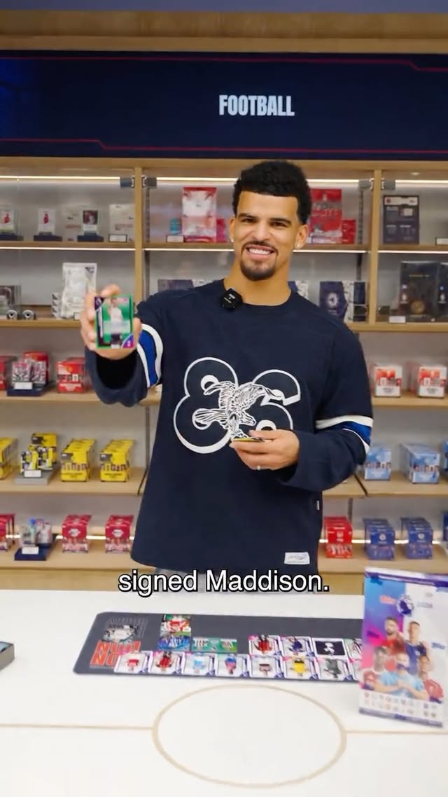 Instagram post by @dscollects for Topps. Caption reads: [...] Dominic Solanke to unbox the 2025/26 Topps....