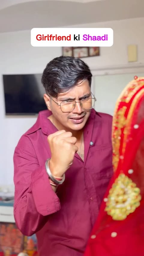 Instagram post by @gurusdwivedi for Bondtite. Caption reads: [...] jab bonding ho extra strong 💪 Astral....