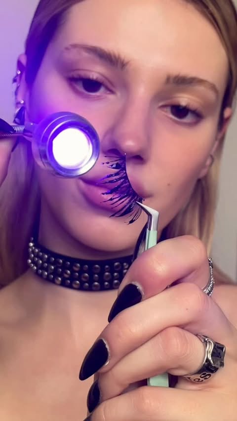 Instagram post by an influencer for Armani beauty. Caption reads: [...] 3 Serum Skin Tint 22c @armanibeauty luminous....