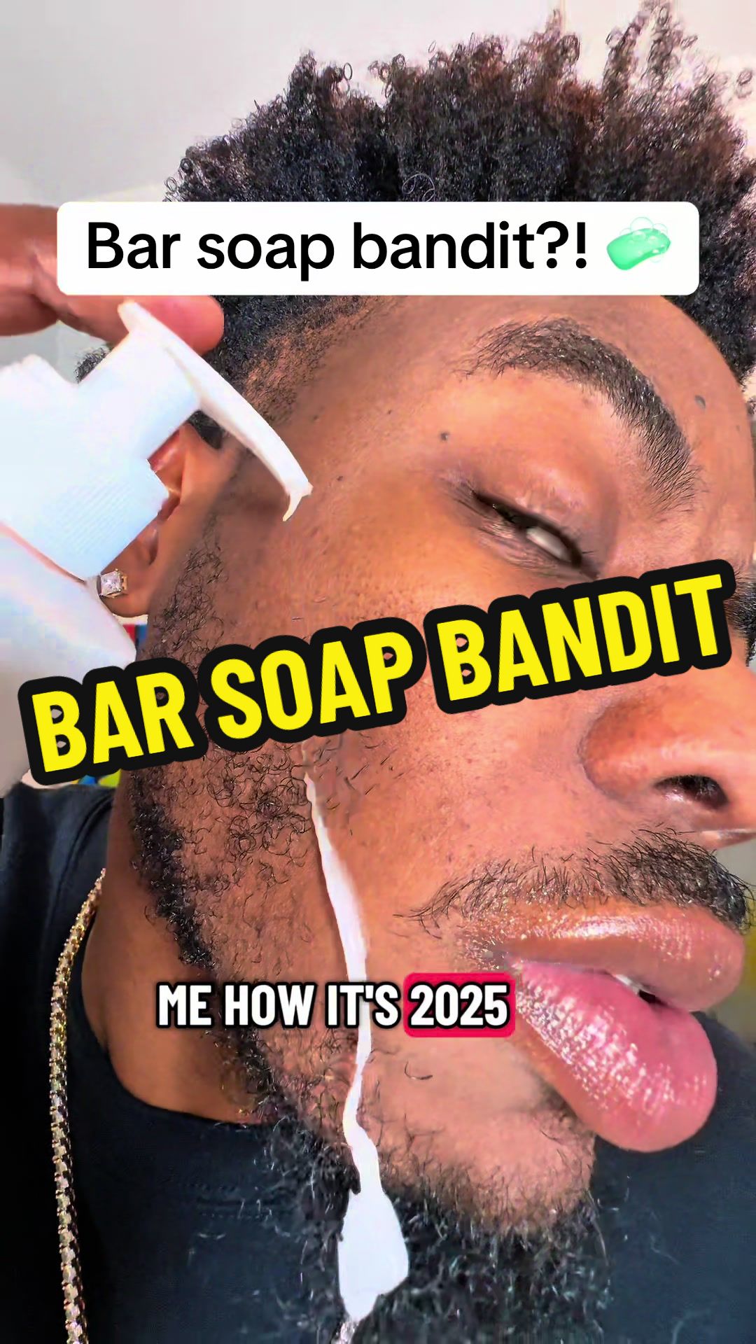 TikTok post by @yunisa.madrid for Sud Scrub. Caption reads: Bar soap bandit?… @Sud Scrub®.