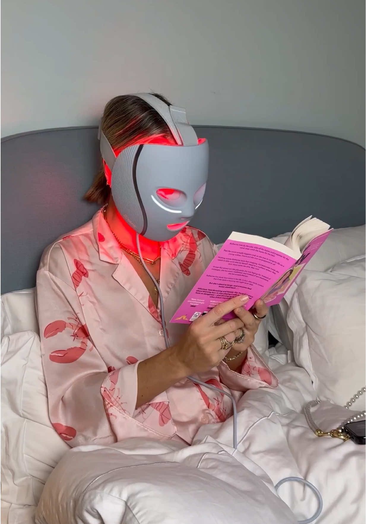 TikTok post by @voguewilliams for Shark Beauty. Caption reads: AD | When your best pal suddenly looks....