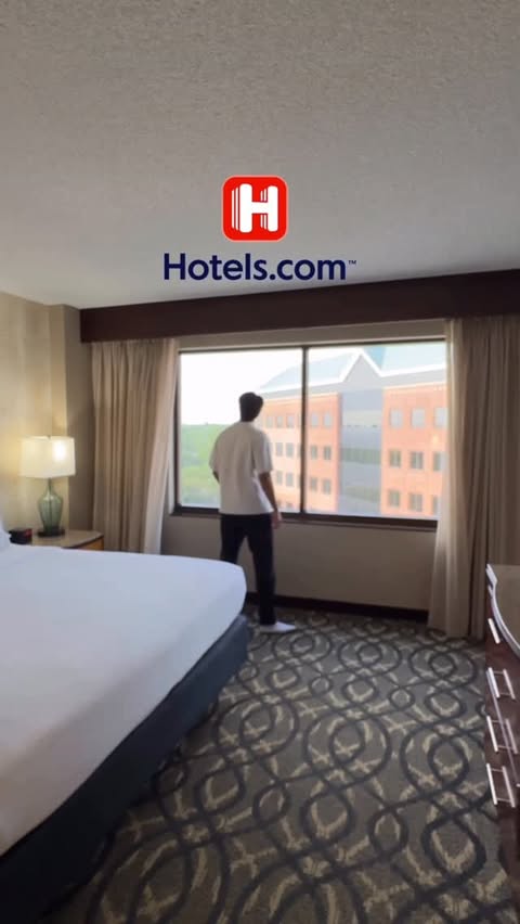Instagram post by @shayanonstandby for Hotels.com. Caption reads: #HotelsDotComPartner Booking a hotel on the fly,....