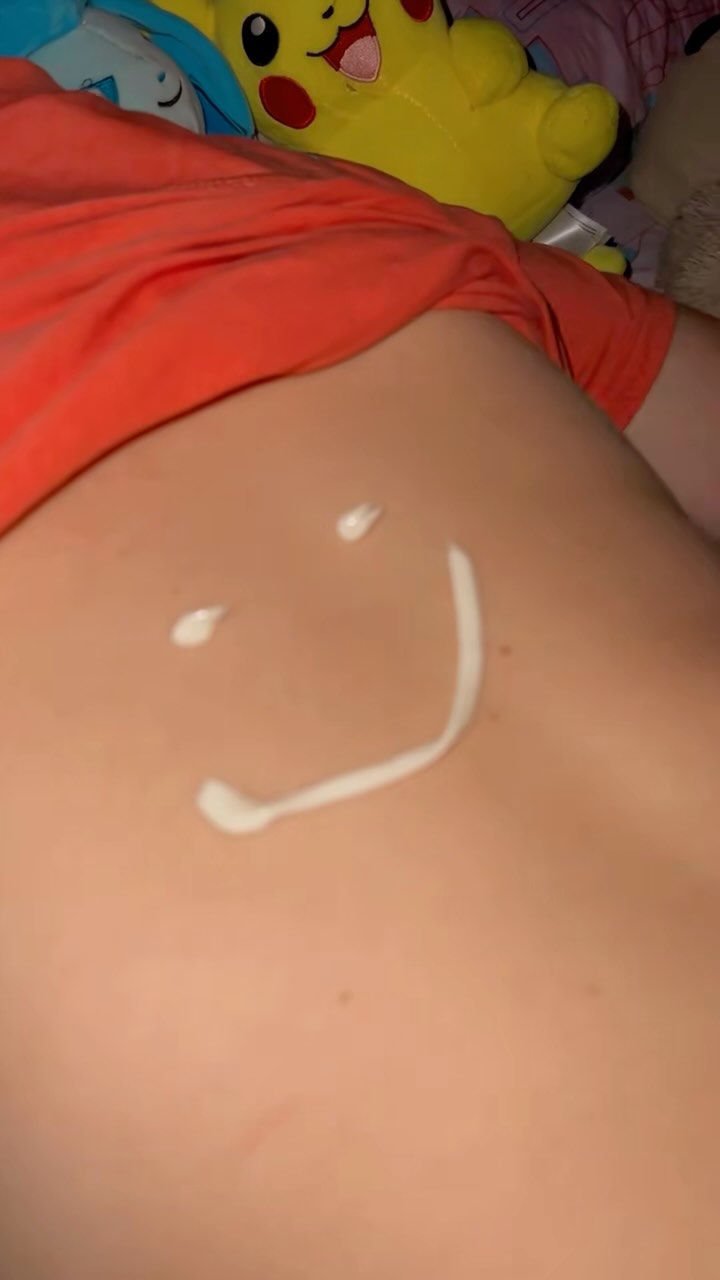 Instagram post by @eletoma_mammatalks for A-DERMA. Caption reads: offerto da A-Derma
@aderma_italia #aderma....