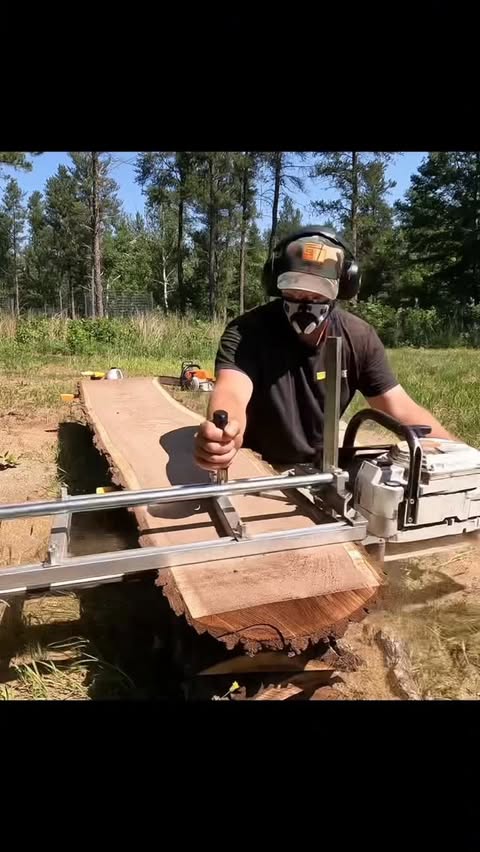 Instagram post by @foxridgeslabs for RZ Mask. Caption reads: [...] my lungs with the RZM3 mask from @rzmask.....