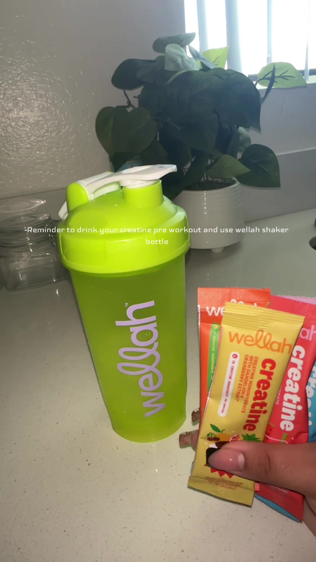 TikTok post by @vxkm0 for Wellah Nutrition. Caption reads: [...] drinks, fast mixer & leakproof @Wellah....