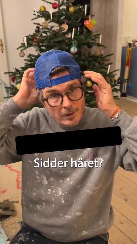 Instagram post by @pellehvenegaard for Den Gode Gerning. Caption reads: [...] 😃 Vi har med Den Gode Gerning vores helt....