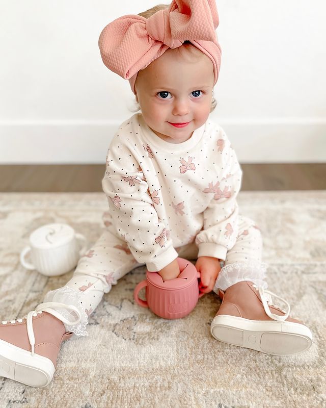 Instagram post by @chrissyandcrew for Calla & Friends. Caption reads: What’s better than snacks?? 

Amazing new snack....