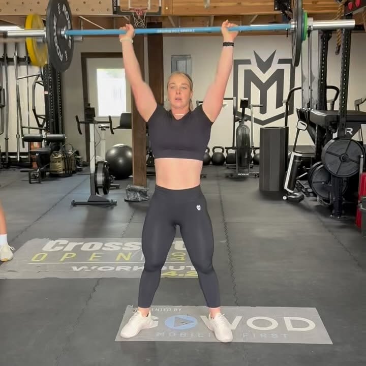 Instagram post by @elliebecturner for Gymreapers. Caption reads: [...] all in the new infinity line from....