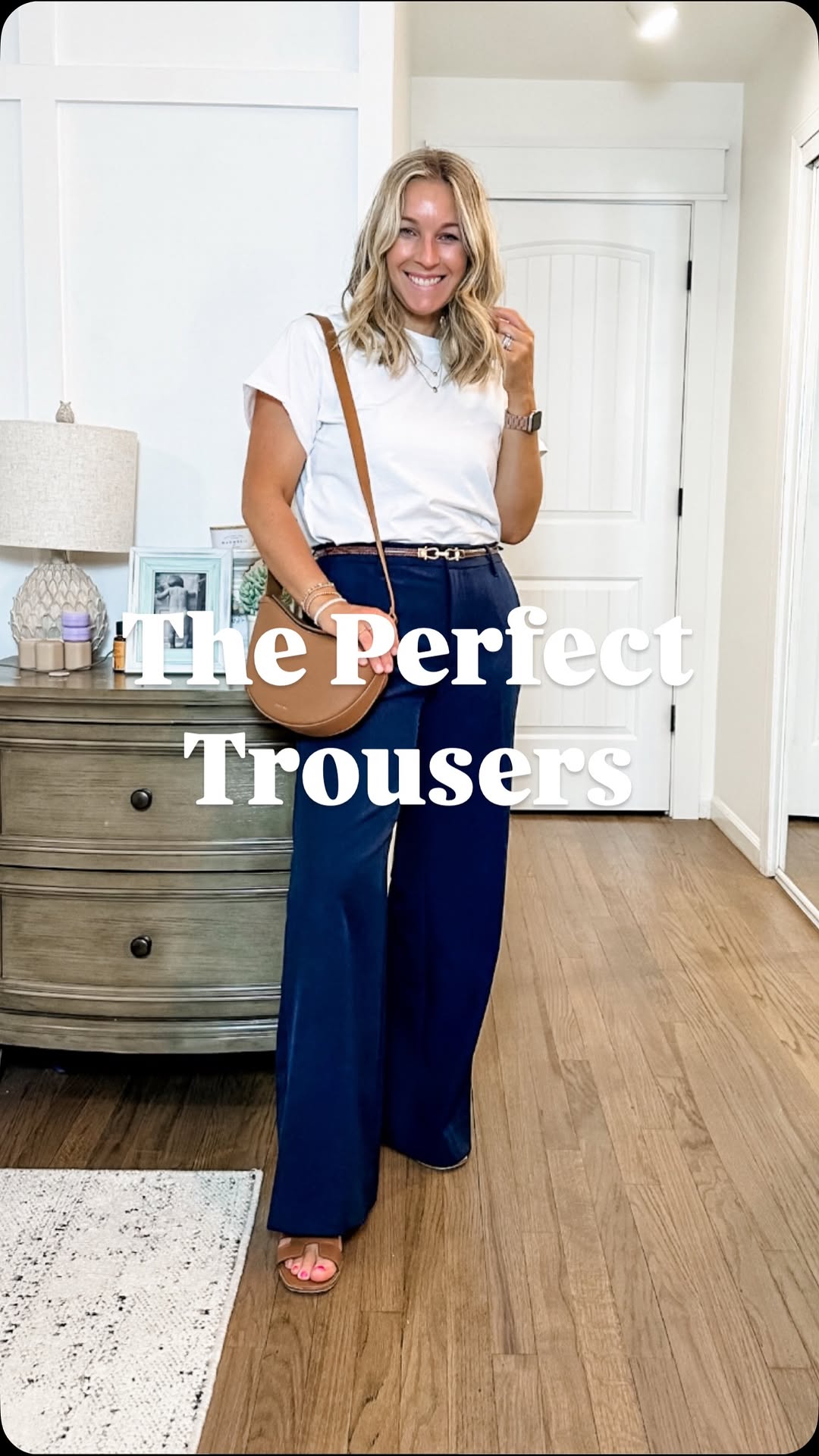 Instagram post by @emma_grace_blog for Banana Republic Factory. Caption reads: 40% off + Extra 15% 🤌🏼 No iron, wash & dry!....