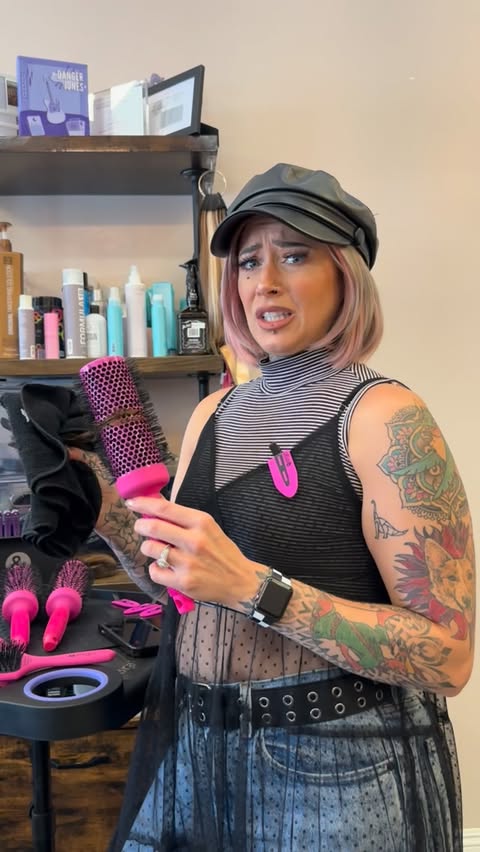 Instagram post by @savannahraehair for ERGO Styling Tools. Caption reads: [...] is LIVE! 25% off everything babes!....