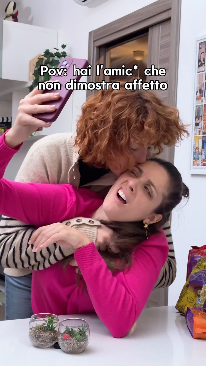 Instagram post by @ludovica_didonato for COOP. Caption reads: Ci sono amicizie che non hanno bisogno di....