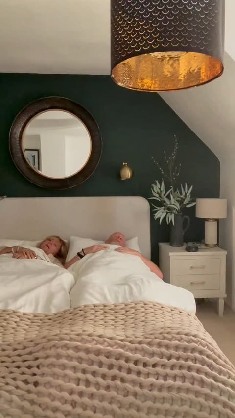 Instagram post by @therese_ryan_ for Kellogg's. Caption reads: [...] for you. 🥣 Which team are you? 🏃‍♂️☕....