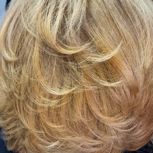Instagram post by @missdonnabella for Cécred. Caption reads: When your client has been actively using @cecred....