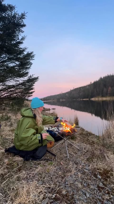 Instagram post by @fitforadventure_ for dryrobe. Caption reads: Did you know that the colour green literally....