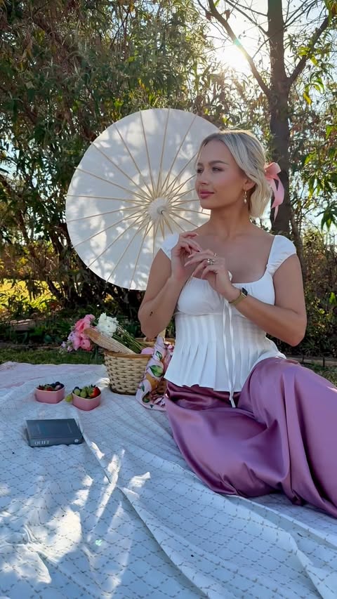 Instagram post by @its_zenefraser for L’Oréal Professionnel Paris ZA. Caption reads: Spring is all about fresh beginnings, and that....