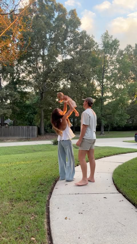 Instagram post by @marymargaretcuster for CLEAN Beauty Collective. Caption reads: mom and dad’s night out🤸‍♀️ #CleanPartner I’ve....