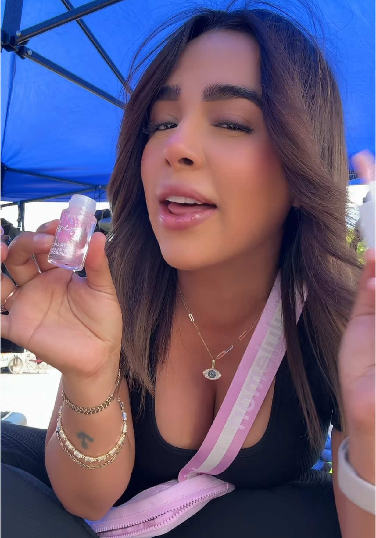 TikTok post by @jozaaltamirano for Ultramo. Caption reads: @ULTRAMO .