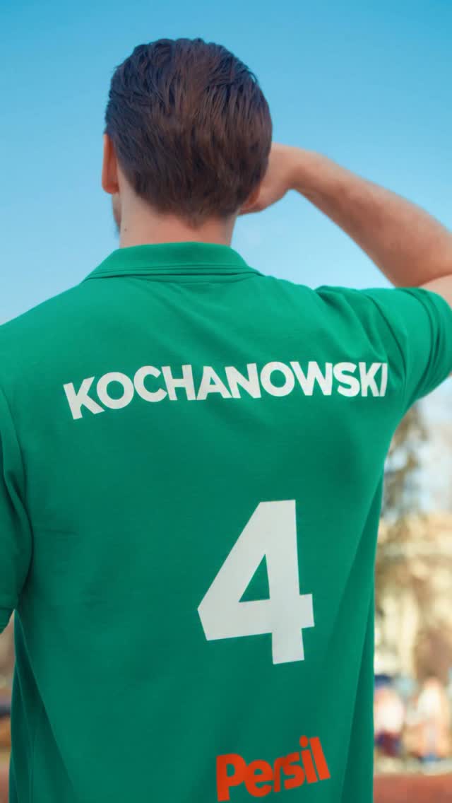 Instagram post by @kuba_kochan for askteamclean. Caption reads: [reklama] Wynik? 1:0 dla głębokiej....