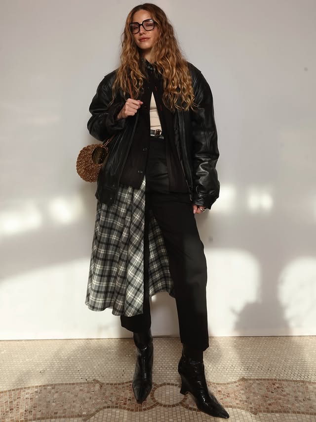 Instagram post by @cansuakinn for LOEWE. Caption reads: day 1 to 1 day 🦋

#reklam.