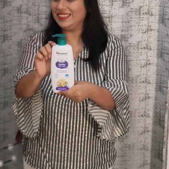Instagram post by @making_ourlife_matter for Himalaya Babycare. Caption reads: Give your baby the gift of freshness with Himalaya....