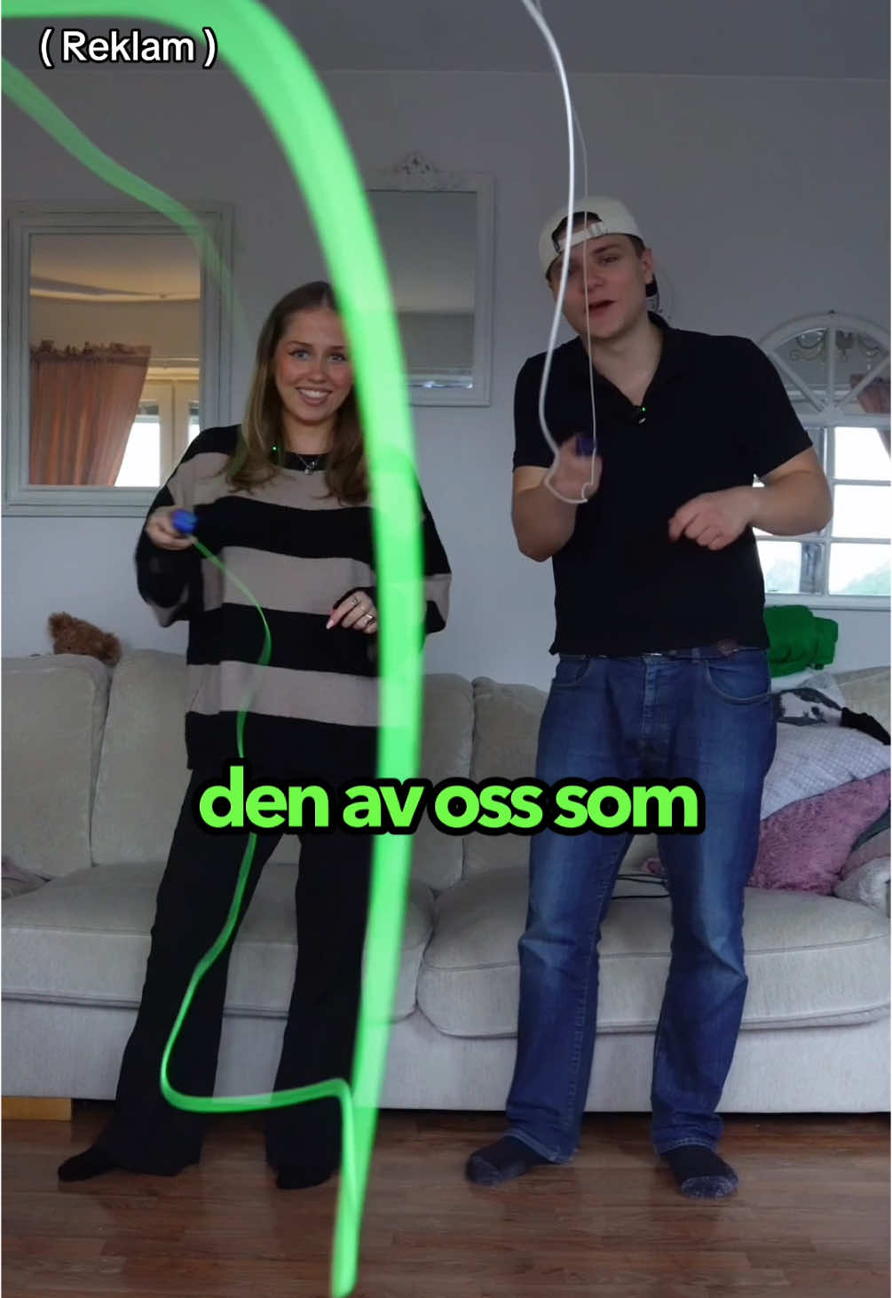 TikTok post by @rasmus.kamererr for ZipString. Caption reads: I betalt Sammarbete med @ZipString #zipstring....