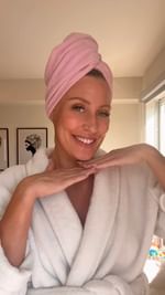 Instagram post by @iselinjt for AQUIS Hair. Caption reads: [...] many great deals! I’ve been using the....