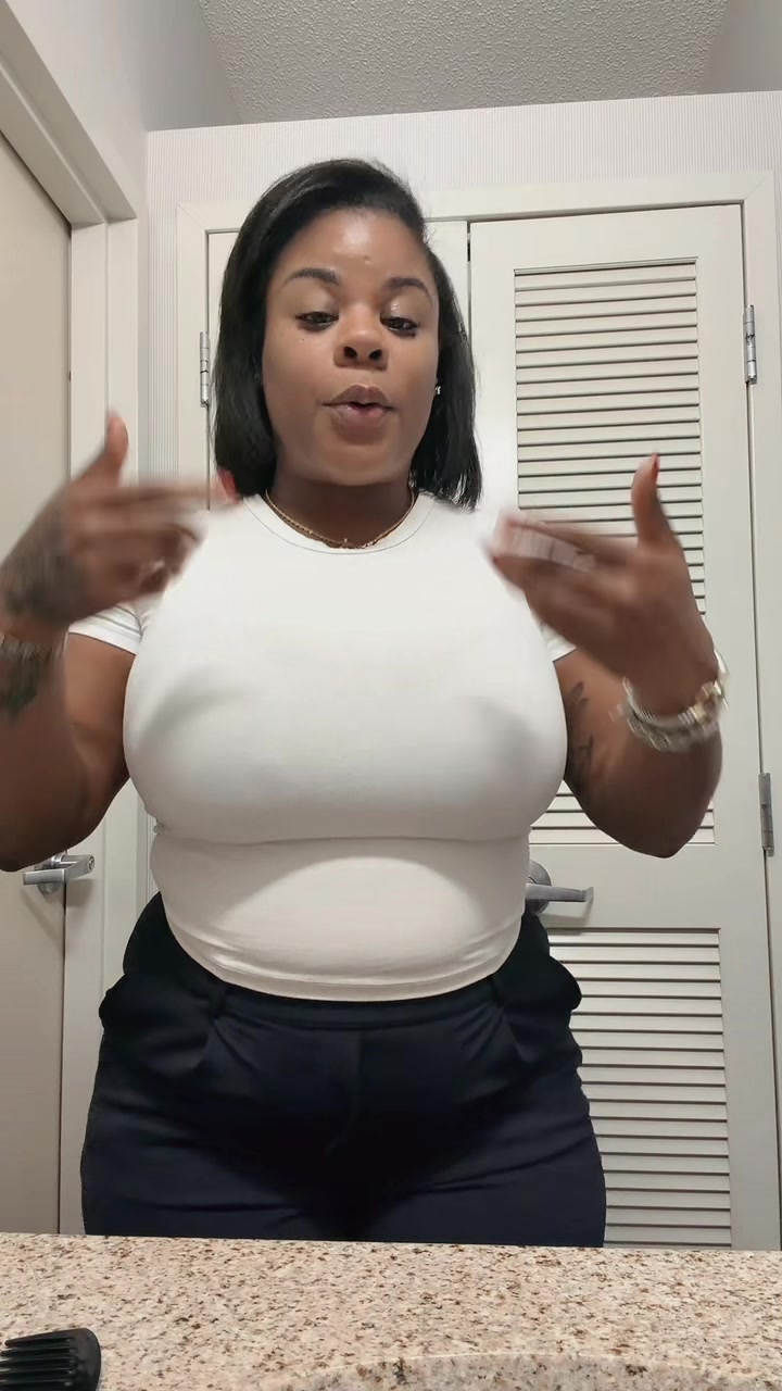 TikTok post by @masterpieceee92 for OEAK-Bras. Caption reads: Love me a good full coverage bra @OEAK-Bras....