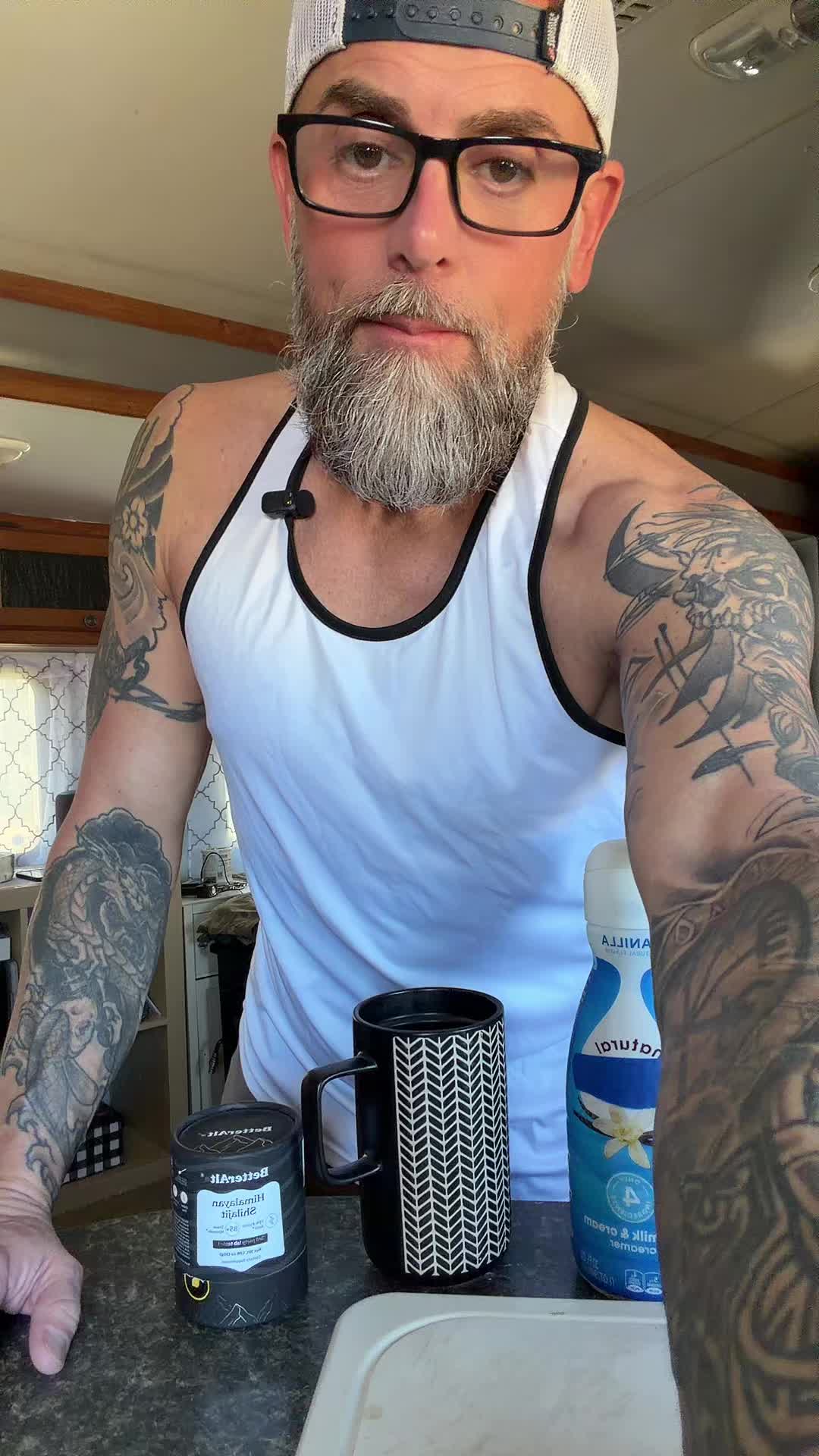 TikTok post by @supreme76x for Better Alt. Caption reads: [...] #folvicacid #resine #supplements @@Better....