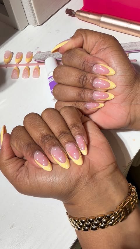 Instagram post by @dyamondniicole for BTArtboxnails. Caption reads: Longhairprettynails X Btartbox are back at it....