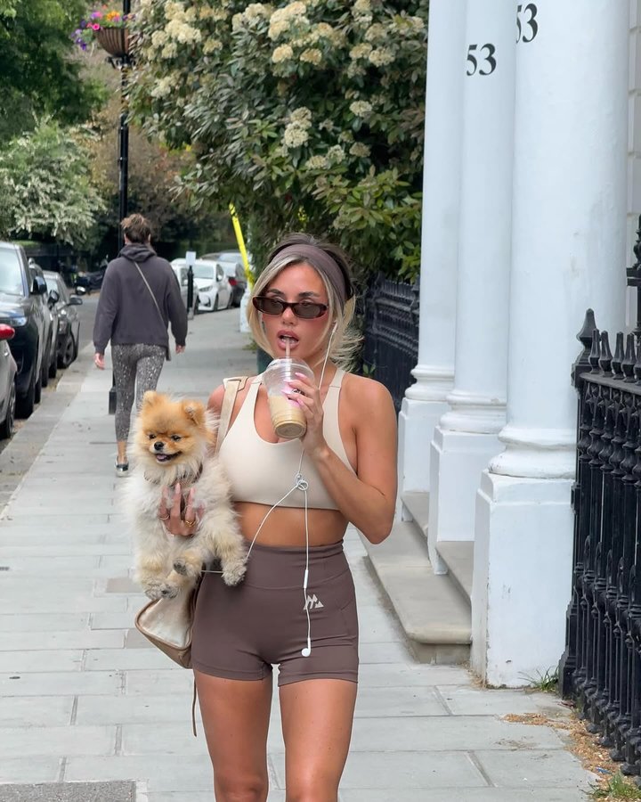 Instagram post by @jasmingreenx for Montirex. Caption reads: daily steps with my bestie 🐶
@montirex....