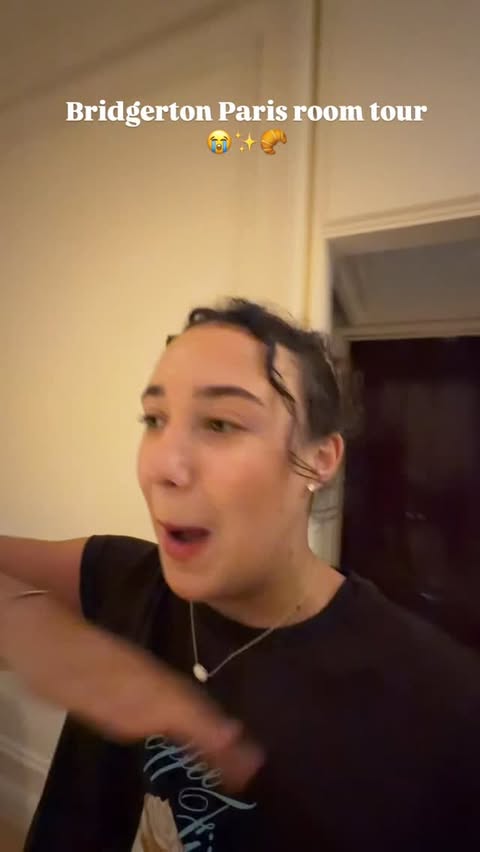Instagram post by @alicelambertb for Bridgerton. Caption reads: [...] do a Paris room tour 🥳

@netflixuk....