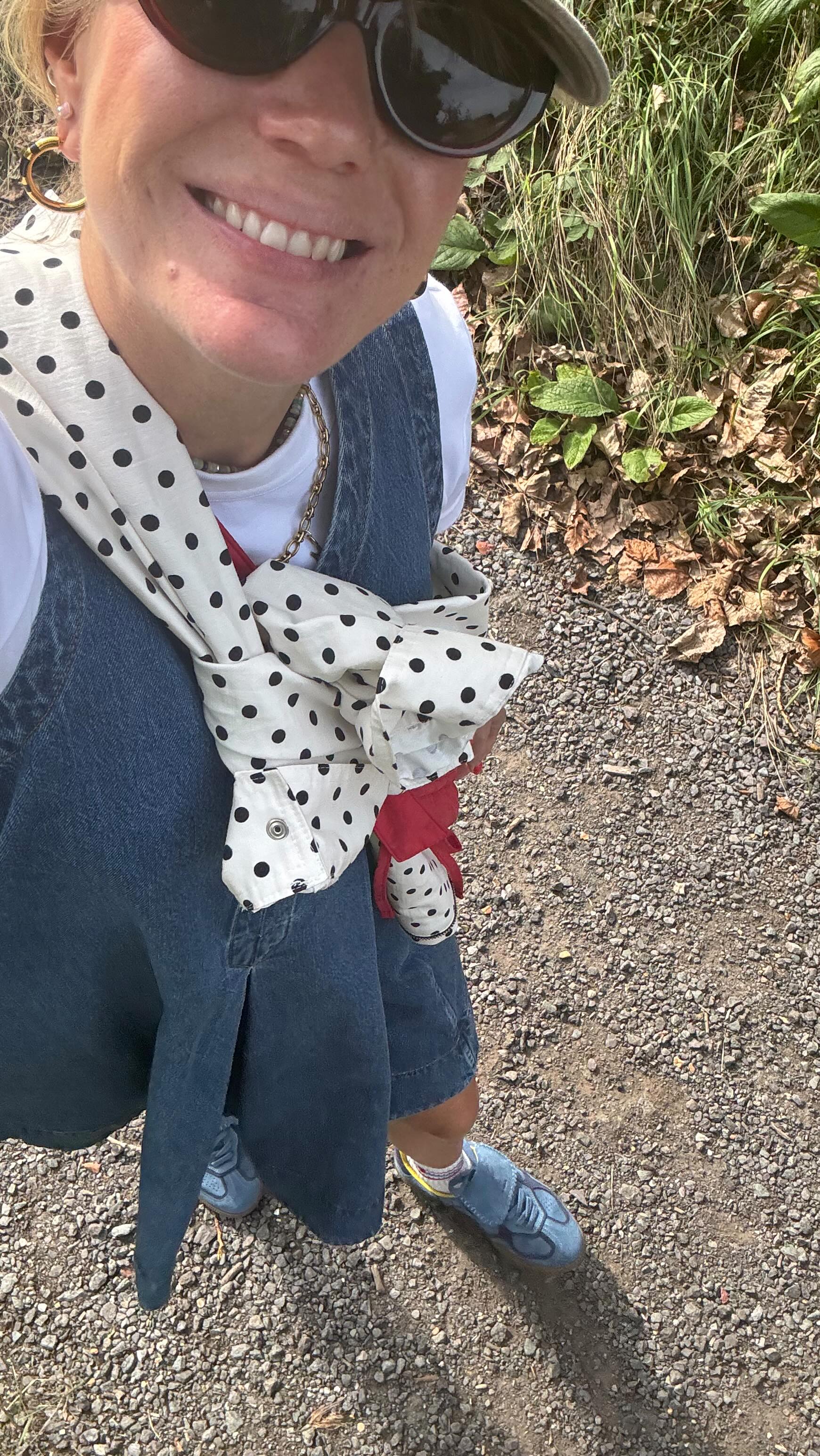 Instagram post by @wearsschatzy for ALOHAS. Caption reads: Hi, I’m Sarah, 38, and I’m sharing my realistic....