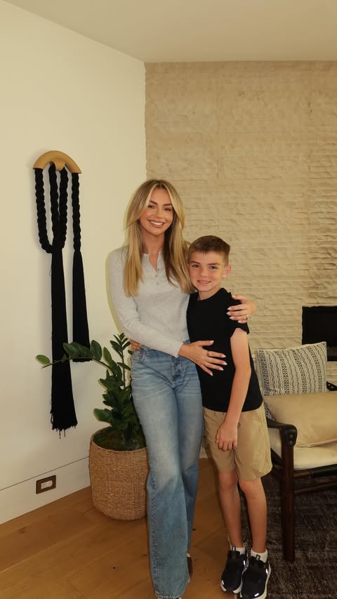 Instagram post by @chelseafreeman5 for Arm & Hammer. Caption reads: #Armandhammerpartner Charlie always comes home....