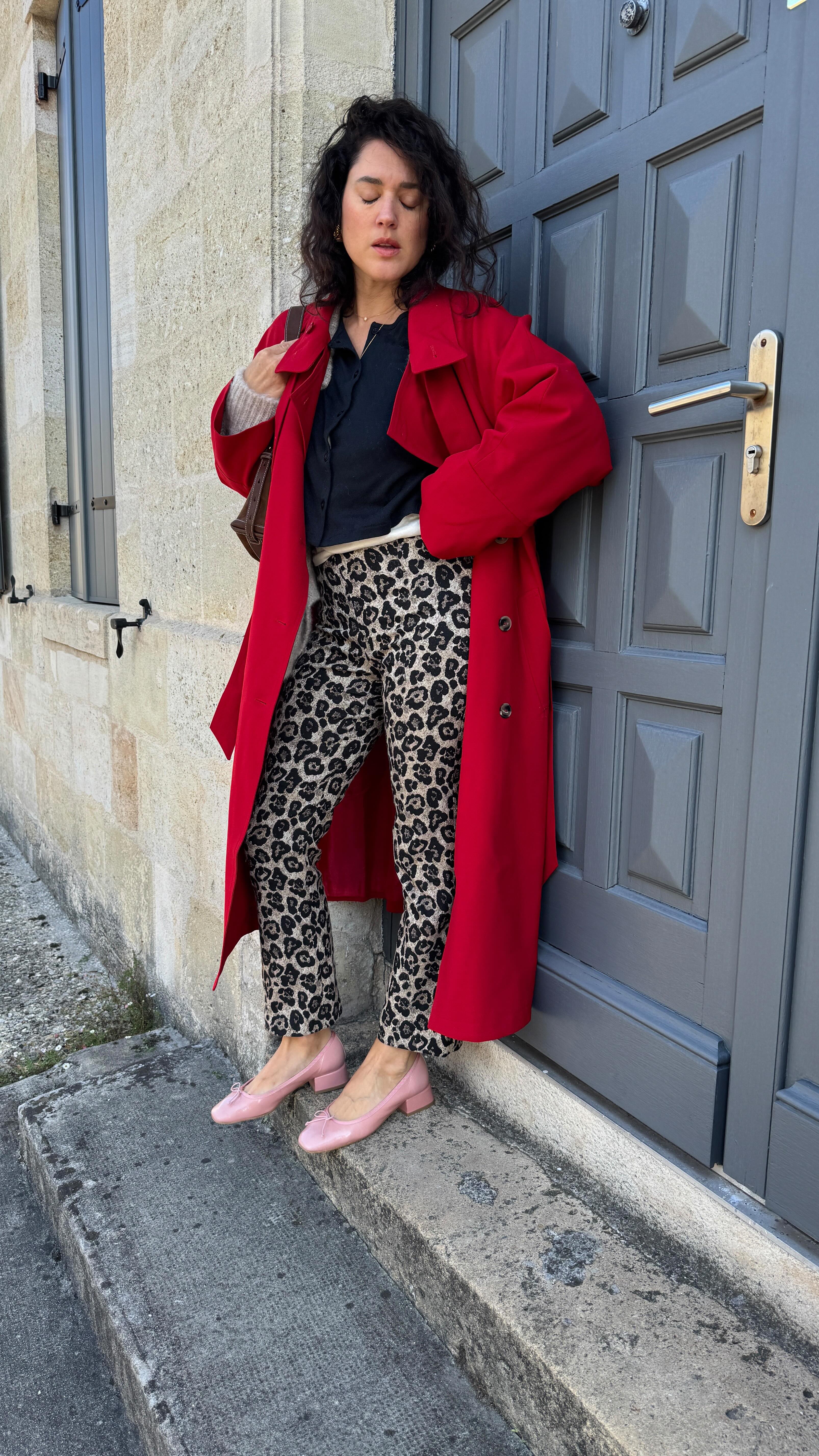 Instagram post by @annelauresmd for Jonak. Caption reads: Tenue du jour : jeudi 🍓

Caraco et cardigan....
