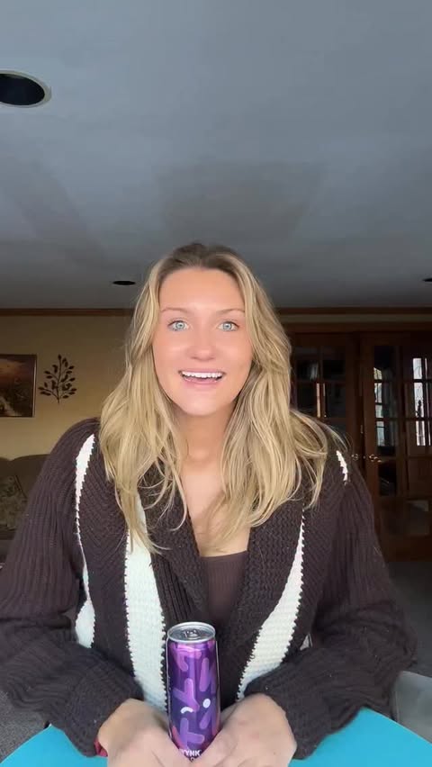 Instagram post by @heidiunhinged for Wynk. Caption reads: Happy Quitter's Day to my fellow quitters! And to....